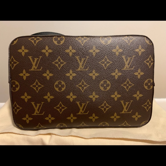 *SOLD* Louis Vuitton Neonoe Noir - Picture 10 of 13